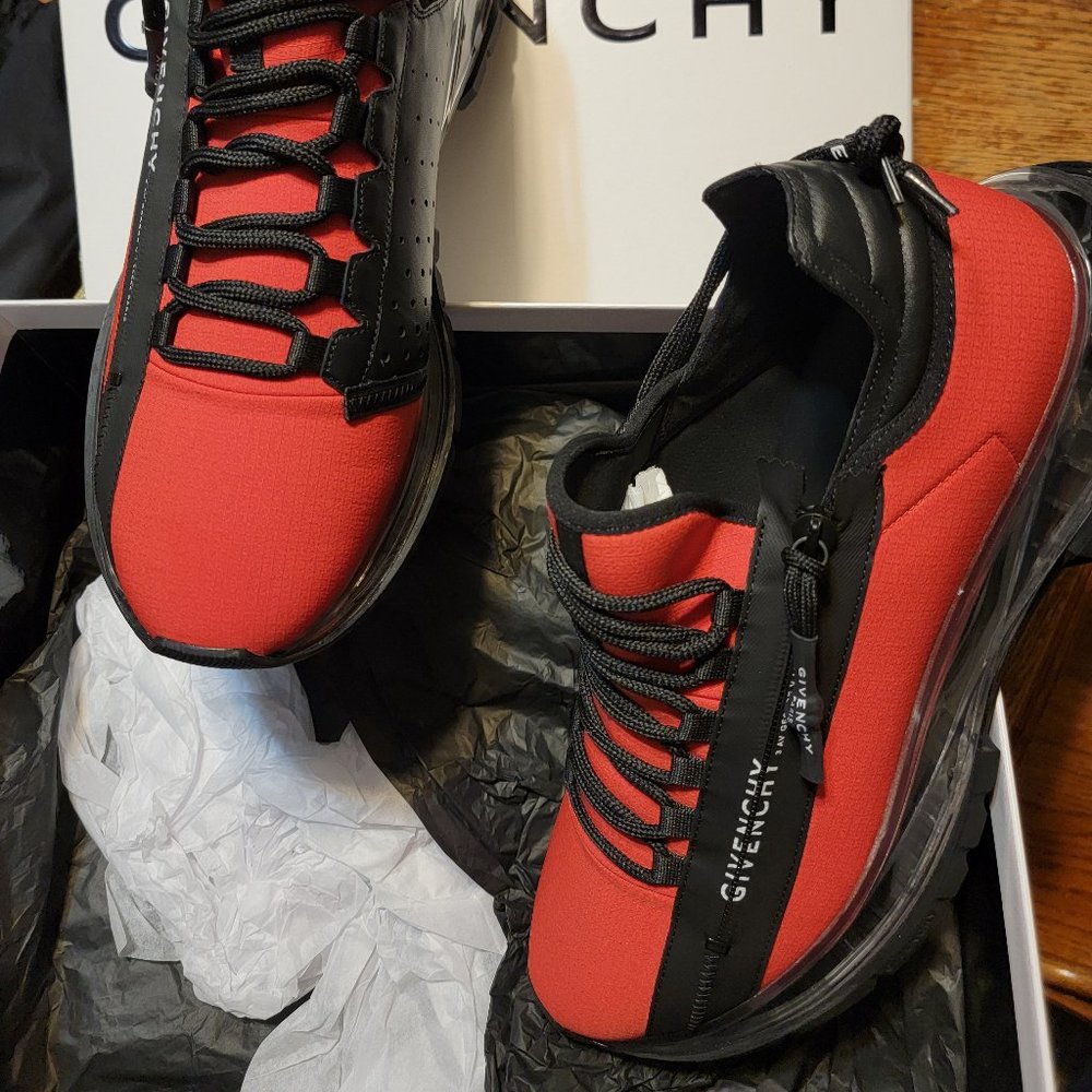 Givenchy Spectre - image 1